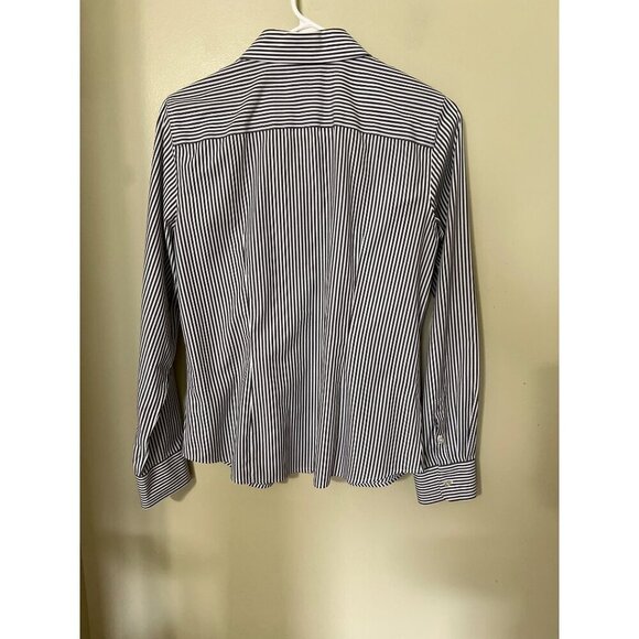 Talbots Wrinkle Resistant Striped Button-Down Shirt Sz 8 Paisley Cuff Travel - Picture 8 of 9